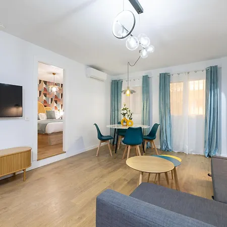 Apartment H2m Feijoo Close To Center In A Quiet Area Malaga